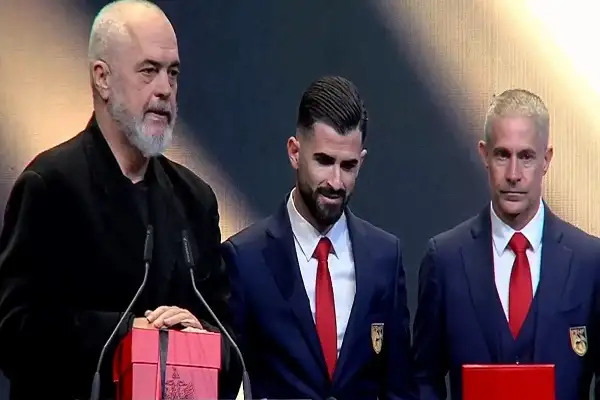 ألبانيا تمنح المدرب البرازيلي سيلفينيو جنسيتها بعد الصعود ليورو 2024