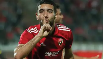 مدرب سيراميكا يكشف موقف قندوسي من مواجهة الأهلي