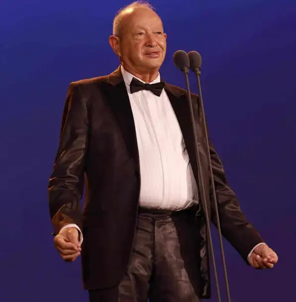 نجيب ساويرس: تنظيم مهرجان الجونة رسالة باستمرار الحياة.. ولا أعرف كيف ينام الإسرائيليون