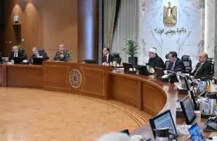 الحكومة: ضم الشهداء والمصابين من الضباط والدرجات الأخرى والعاملين المدنيين بالقوات المسلحة لصندوق الشهداء