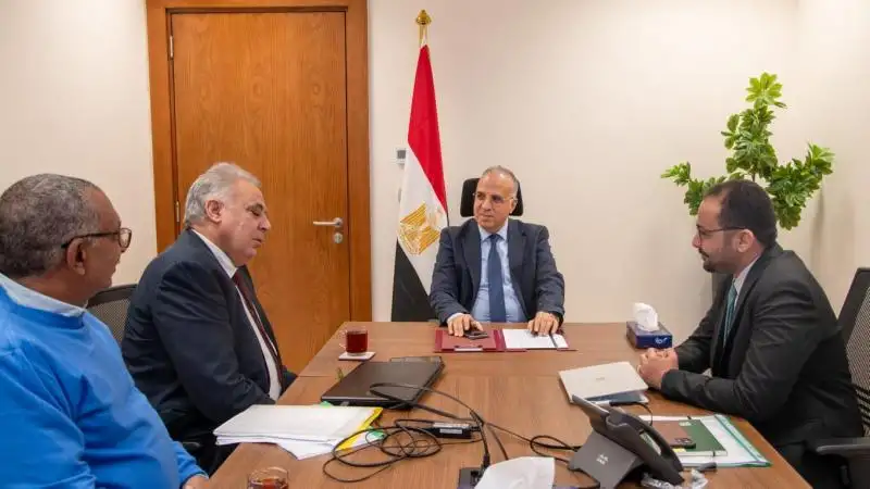 وزير الري يتابع إجراءات تحسين كفاءة تشغيل محطات الرفع بمصلحة الميكانيكا والكهرباء