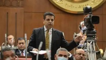 النائب محمود سامي: زيادة الاستثمار الأجنبي المباشر هو الحل الوحيد للخروج من الأزمة الاقتصادية