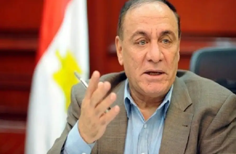 سمير فرج: هجمات الحوثي بالبحر الأحمر لا علاقة لها بمناصرة أهل غزة