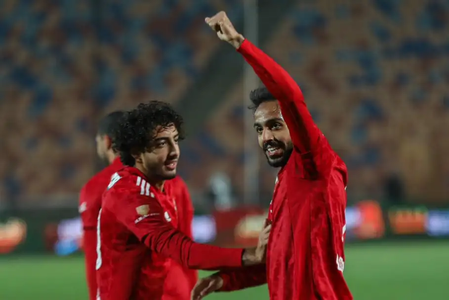بعد استبعاده.. كهربا في مدرجات الأهلي أمام بلدية المحلة