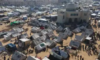 أولمرت: الهجوم البري على رفح خطر لن تتحمله إسرائيل