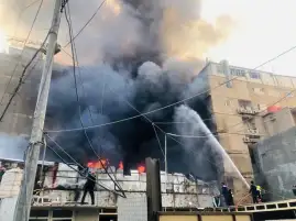 النيران تلتهم كافية شهير بمدينة نصر.. والمعاينة الأولية: ماس كهربائي السبب
