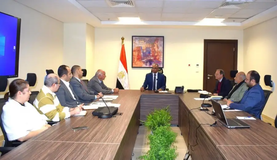 نائب وزير الإسكان يبحث موقف التصنيع المحلي للطلمبات بمختلف أنواعها