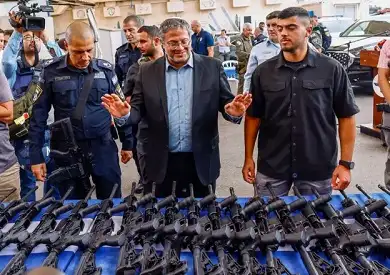 الضفة الغربية: من هم المستوطنون الذين قد يُمنعون من دخول بريطانيا وعدد من الدول الأوروبية؟
