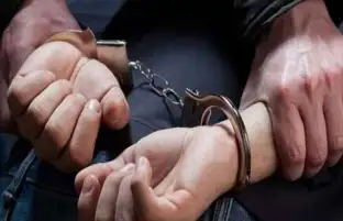 حبس مالك محل زيوت لاتهامه بهتك عرض طفلة في الهرم