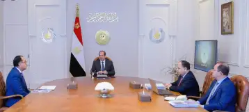 السيسي يجتمع مع مدبولي ووزير المالية لاستعراض مشروع موازنة العام المالي 2024-2025
