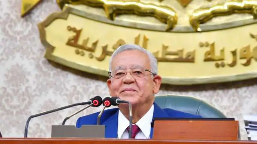 رئيس مجلس النواب ناعيا أحمد فتحي سرور: مثال يحتذى به في خدمة وطنه