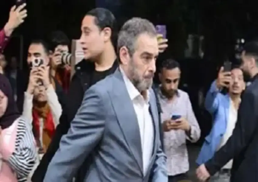 أحمد عبد العزيز: التطفل على عزاء وجنازات المشاهير جاوز المدى.. والبحث عن التريند الزائف لا يليق