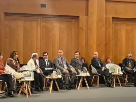 وزيرة البيئة تعرض تحديات تمويل المناخ للدول النامية في مجالات التكيف والتخفيف