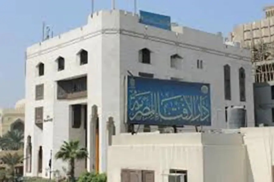ما حكم دفع الزكاة لشراء أدوية للمرضى الفقراء؟
