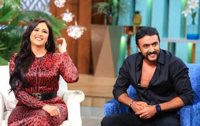 رغم انفصالهما.. أحمد العوضي يهنئ ياسمين عبد العزيز على إعلانها الجديد