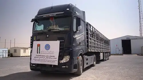 الأردن يسير 92 شاحنة إلى غزة تحمل طرودا غذائية وصحية وخيما