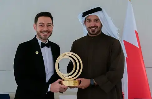 أحمد زاهر يعرب عن سعادته بعد تكريمه بجائزة نجم الوطن العربي من البحرين