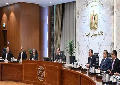 رئيس الوزراء يتابع موقف سداد مستحقات الكهرباء لدى الوزارات والجهات الحكومية