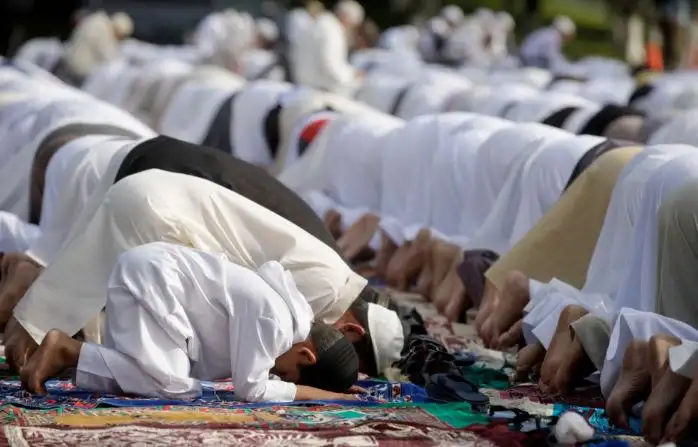 الأوقاف تؤكد توفير مصليات للسيدات في عيد الأضحى: الاختلاط في الصلاة لا يجوز