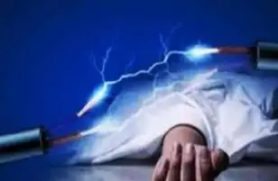 مصرع عامل وإصابة اثنين آخرين بصعق كهربائي في بولاق الدكرور