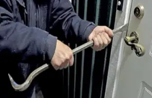كشف ملابسات تداول تسجيل صوتي عبر واتساب يحذر من تشكيل عصابي يسرق المساكن