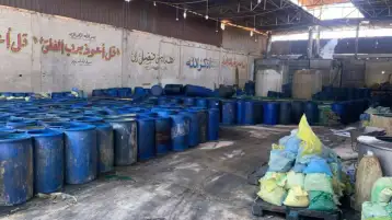 ضبط مصنعين لإنتاج وتصنيع الأسمدة والمخصبات والمبيدات الزراعية دون ترخيص في القليوبية