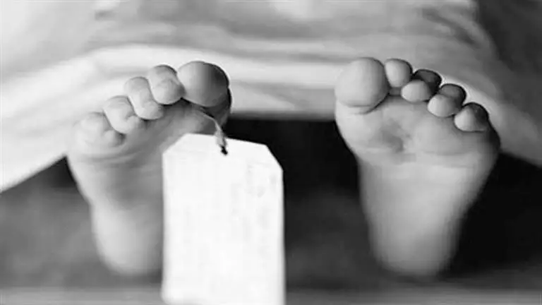 بسبب لعبها خارج المنزل.. مقتل طفلة على يد والدها بالقليوبية