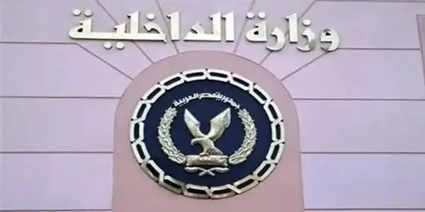 مصدر أمني: فيديو تجاوز رجال الشرطة تجاه شخص بمحطة قطار قديم وسبق تداوله عام 2013