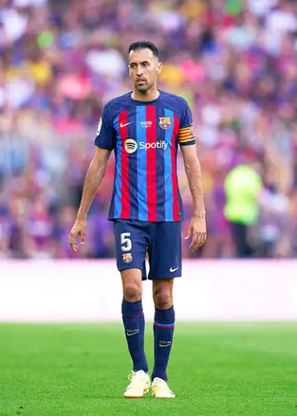 برشلونه تفشل في ضم لاعب ريال سوسيداد كبديل ل لسيرجيو بوسكيتس