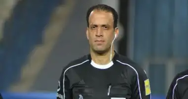محمد الحنفي حكما لمباراة الأهلي والبنك في الدوري