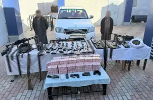ضبط تشكيل عصابي تخصص في تجارة المخدرات والأسلحة النارية بمطروح