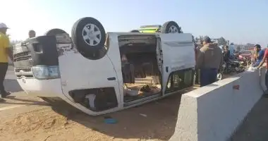 إصابة 5 أشخاص في انقلاب ميكروباص بأكتوبر