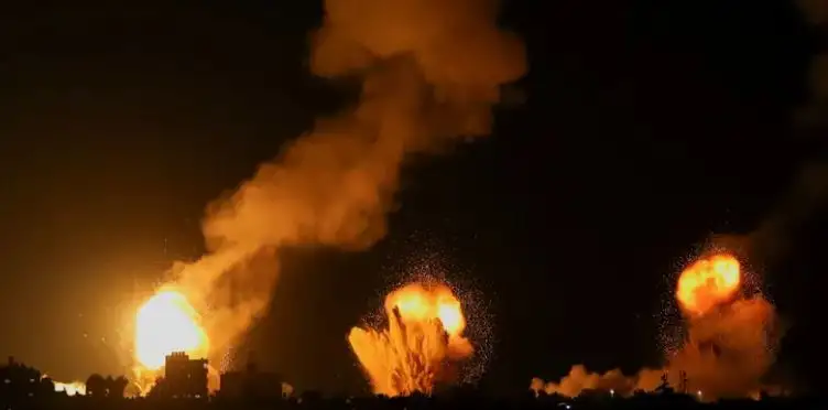 شهيدان وإصابات جراء قصف الاحتلال مخيم البريج وسط قطاع غزة