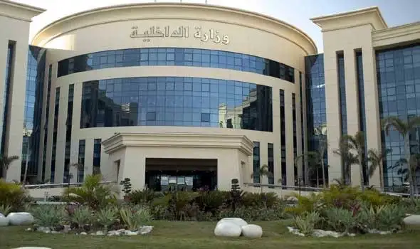 مصدر أمني ينفي وفاة ضابط بسوهاج إثر تعرضه وأسرته لهجوم مسلح