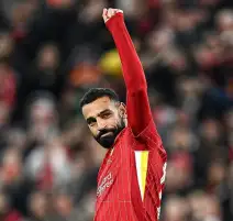 صلاح يداعب نجم إنجلترا: سأبحث عن المال مثلما فعلت