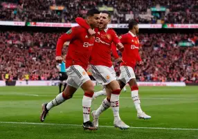 مانشستر يونايتد يرحب برحيل كاسيميرو