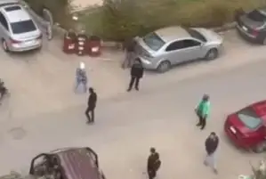 سائق الفردوس: سيارة السيدة اصطدمت بي من الجانب فاستعانت بزوجها ونجليها لضربي