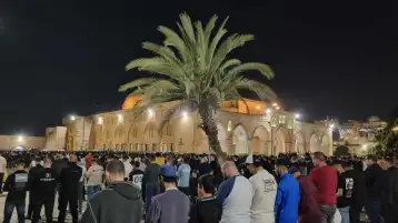 70 ألفا يؤدون صلاتي العشاء والتراويح في المسجد الأقصى