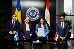 المشاط ومؤسسة تمويل التنمية السويدية توقّعان خطاب نوايا لتعزيز التعاون في الطاقة الكهربائية والنقل المستدام