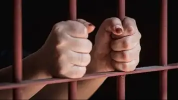 حبس ربة منزل 4 أيام لضبطها وبحوزتها 8 آلاف قرص مخدر
