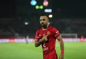 مالك معرض سيارات يسلم الشيك محل النزاع بين أفشة ورجل أعمال لجهات التحقيق