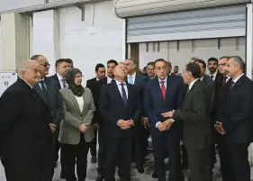 بـ50 مليون جنيه استثمارات.. مدبولي يتفقد مشروع رفع كفاءة وتأهيل مركز تكنولوجيا دباغة الجلود بمدينة الروبيكي