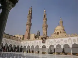 لجنة تحكيم جائزة زايد تزور الجامع الأزهر وتشيد بمسيرته في التقريب بين الثقافات