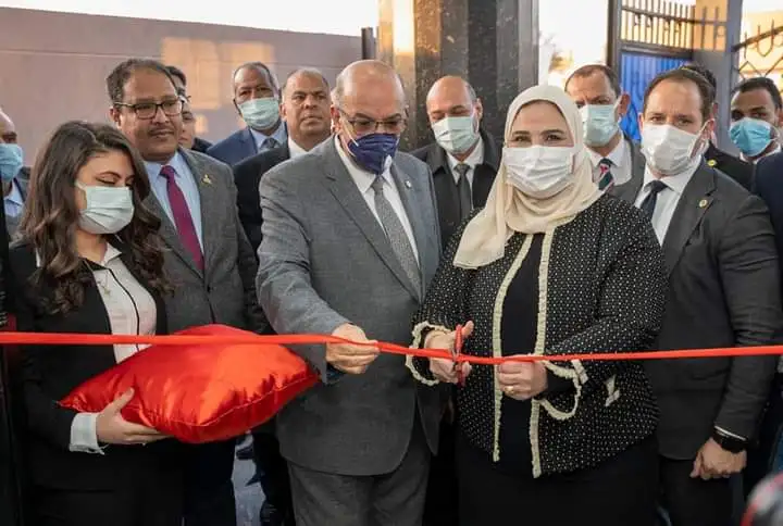 وزيرة التضامن الاجتماعي تفتتح فرع طيبة لبنك ناصر الاجتماعي بمحافظة الأقصر